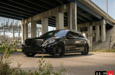 Mercedes S-Class (W222) на дисках VOSSEN VFS2