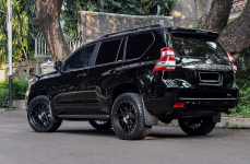 Land Cruiser Prado на дисках XD Series Bully R20