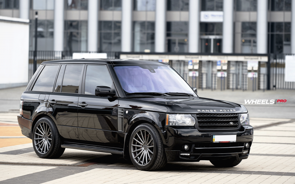 Range Rover Startech на дисках Vossen VFS2