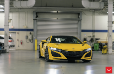 Acura NSX на дисках Hybrid Forged HF-4T