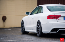 Audi RS5 на дисках Vossen CVT