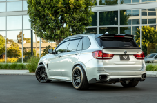 BMW X5 на дисках Vorsteiner 20