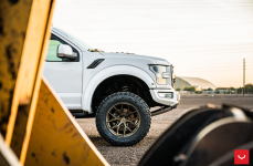 Ford Raptor на дисках Hybrid Forged HF6-4