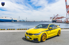 BMW M4 на дисках Rohana RFX5 Custom Gold