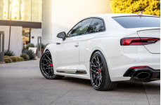 Audi RS5 на дисках 20