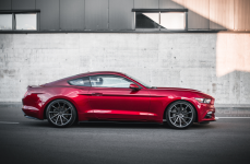 Ford Mustang на дисках Vossen CVT