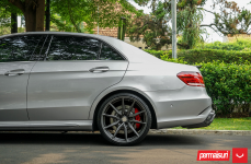 Mercedes-Benz E63 на дисках Hybrid Forged HF-3