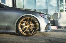 Mercedes-Benz E-Class Coupe на дисках XO Luxury Cairo