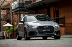 Audi RS3 на дисках Vorsteiner V-FF 107 Carbon Graphite R20