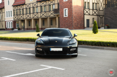 Porsche Panamera GTS на дисках Vossen Forged HC-2