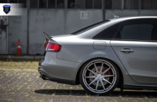 Audi S4 на дисках Rohana RC10