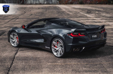 Chevrolet Corvette C8 на кованых дисках RFG13 