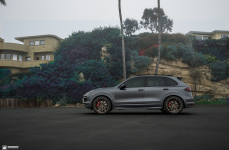 Porsche Cayenne Turbo S на дисках Vorsteiner V-FF 107