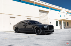 Rolls-Royce Ghost на дисках Vossen Forged S17-16