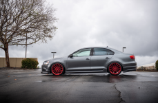 VW Jetta MK6 на дисках XO Luxury London