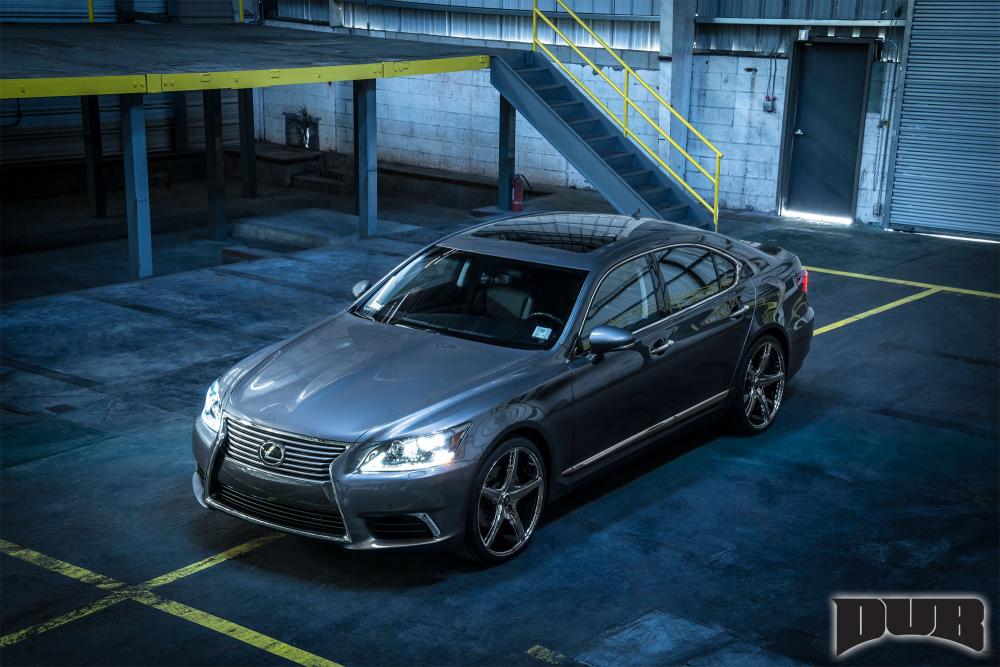 Lexus LS460 на дисках DUB Rio 5