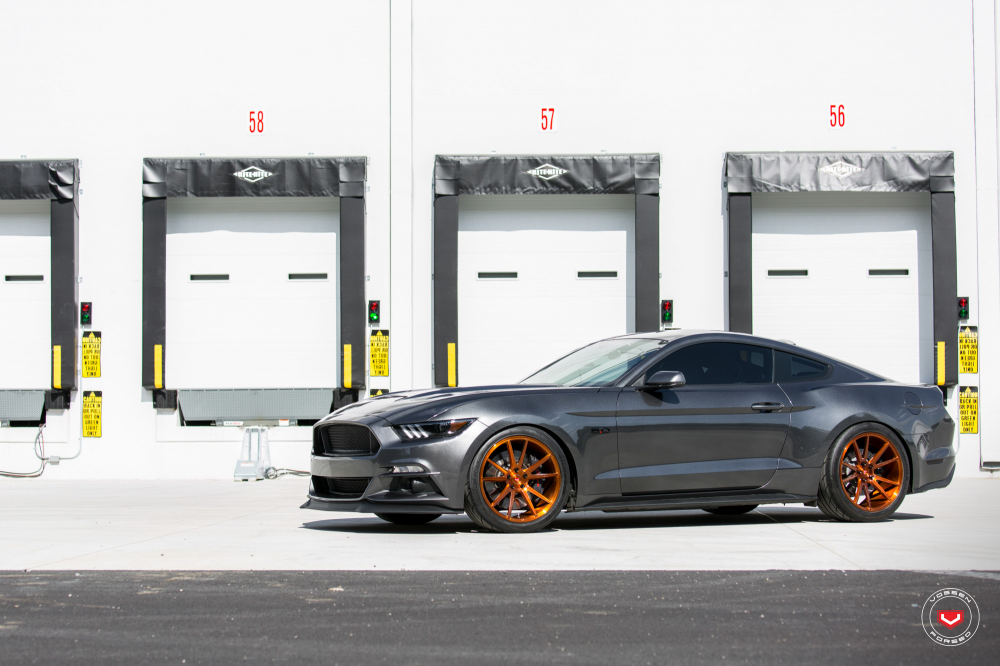 Ford Mustang GT на дисках Vossen Forged VPS-301