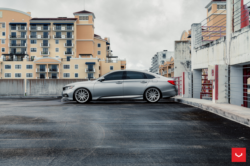 Honda Accord на дисках Hybrid Forged HF-4T