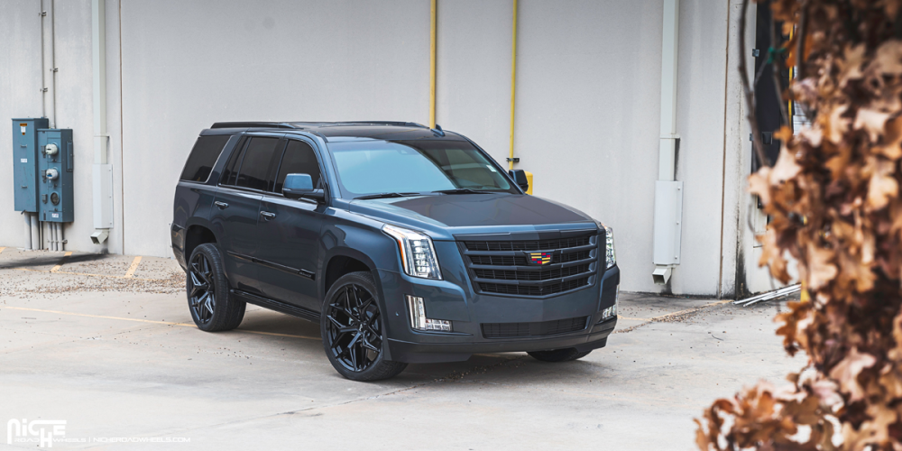 Cadillac Escalade на дисках Niche Vice
