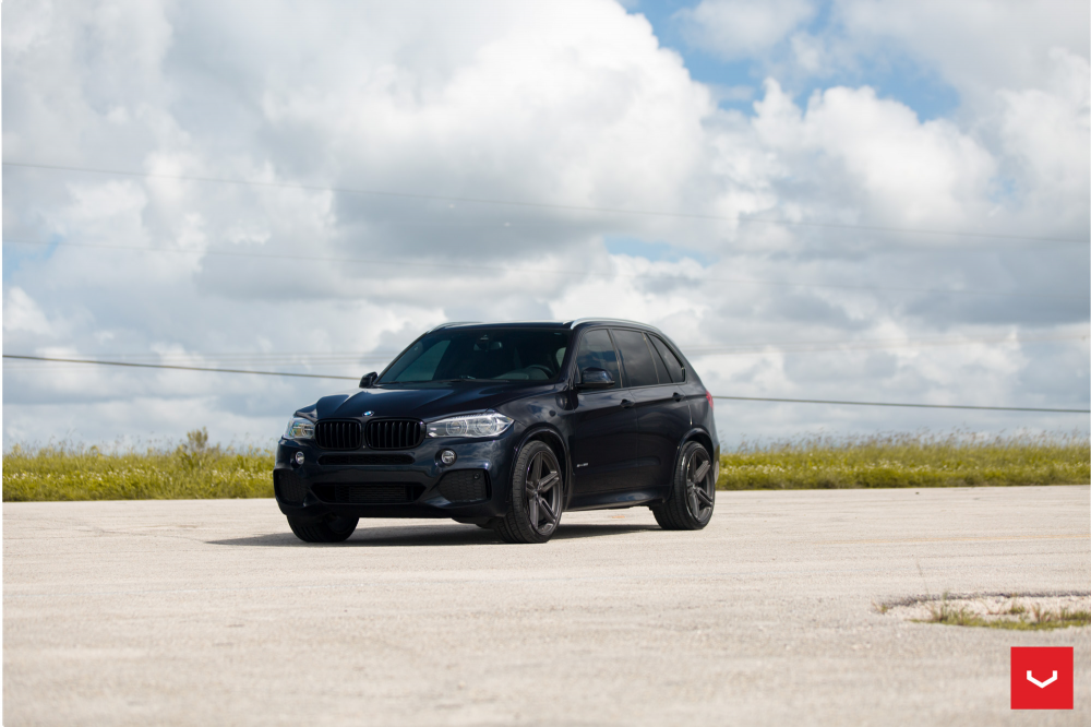BMW X5 на дисках Vossen Hybrid Forged HF-1