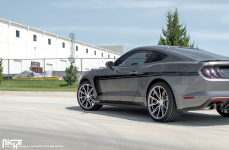 Ford Mustang на дисках Niche Gemello