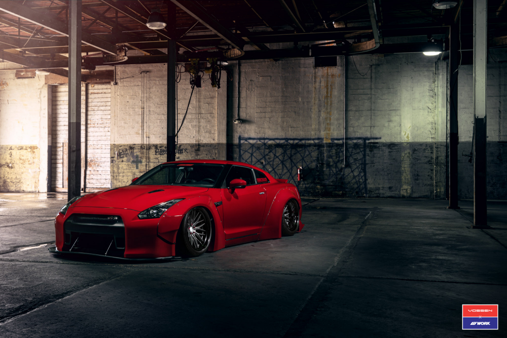 Nissan GTR на дисках Vossen x Work VWS-2