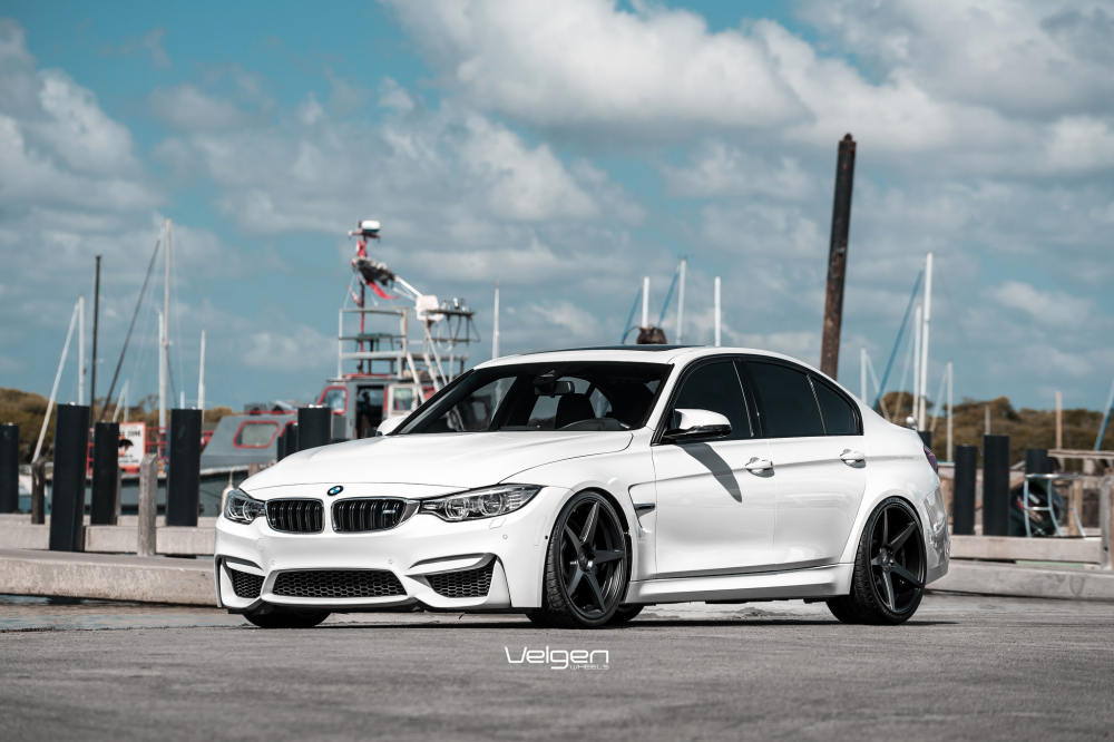 BMW F80 M3 на дисках Velgen Classic5