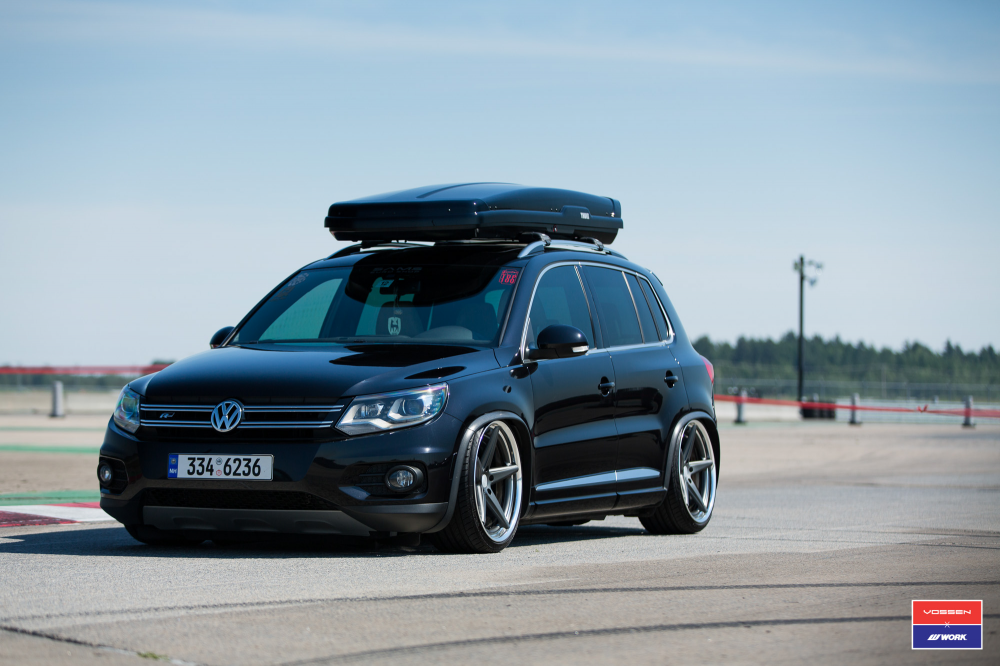 Volkswagen Tiguan на дисках Vossen x Work VWS-3