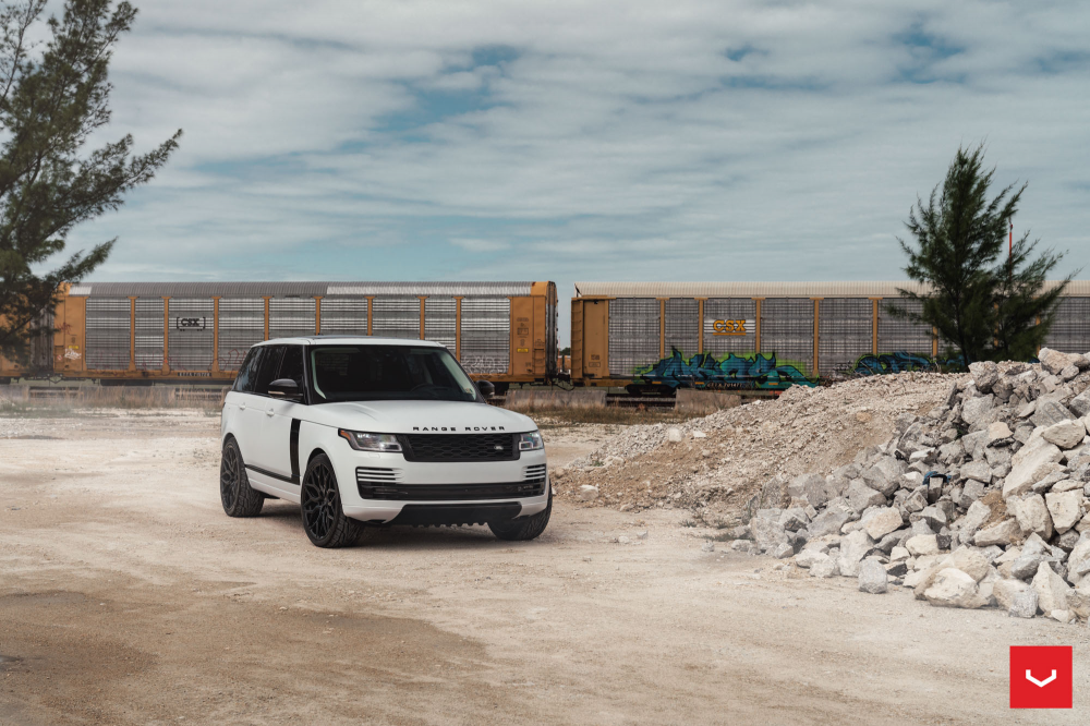 Range Rover на дисках Vossen HF-2