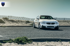 BMW M4 на дисках Rohana RFX5