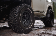Toyota 4Runner на дисках Black Rhino Reno Beadlock