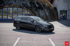 Opel Astra на дисках Vossen CVT