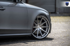 Audi S4 на дисках Rohana RC10