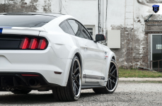 Ford Mustang на дисках Rohana RC9