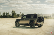 Land Rover Defender на дисках Urban Automotive x Vossen UV-4