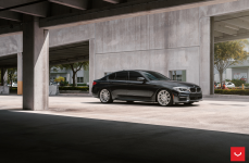 BMW 530i на дисках Vossen CV10