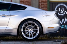 TSW Bathurst на дисках Ford Mustang GT