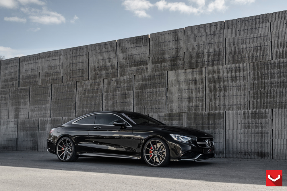 Mercedes S63 на дисках Vossen VFS1