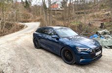 Audi E-tron на дисках TSW Turbina