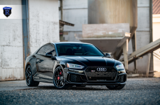 Audi RS5 на дисках Rohana RFX11 Gloss Black