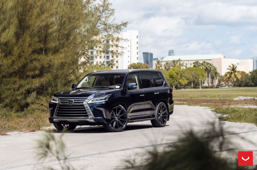 Lexus LX570 на дисках Hybrid Forged HF-3