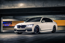 BMW 750i на дисках TSW Pescara