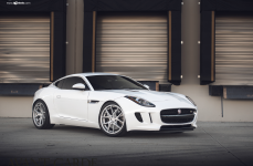 Jaguar F-Type на дисках AVANT GARDE M580