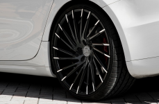 Maserati Ghibli на дисках Lexani Wraith
