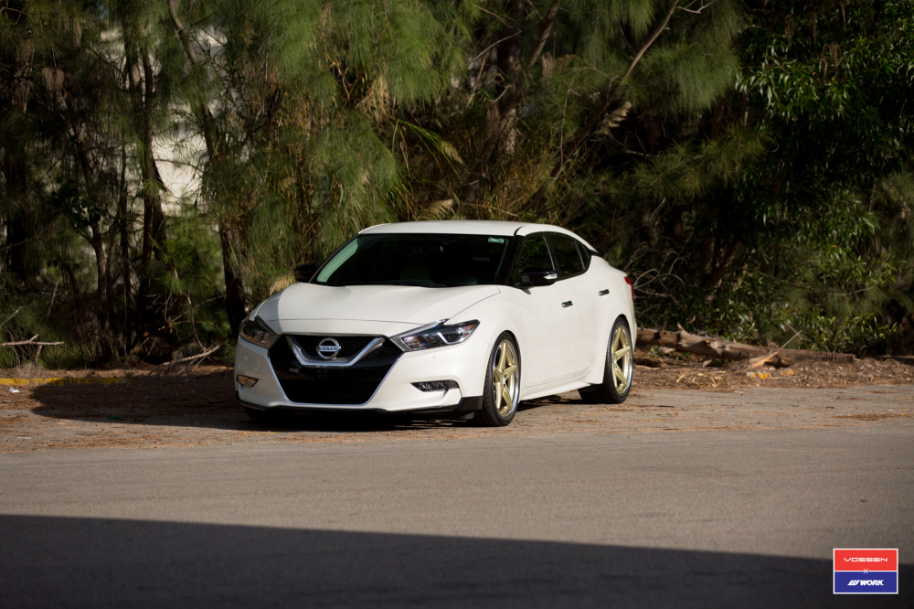 Nissan Maxima на дисках Vossen x Work VWS-3