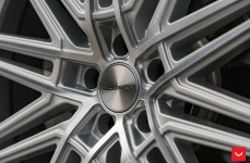 Volkswagen Tiguan на дисках Vossen CV10