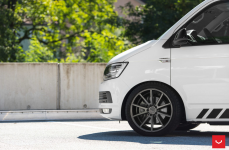 Volkswagen Transporter на дисках Vossen VFS1
