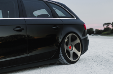 Audi A4 Avant на дисках Rotiform TMB
