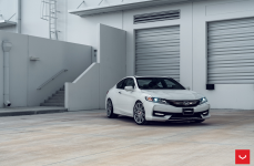Honda Accord на дисках VOSSEN CV10