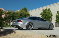 Silver Audi S7 на дисках HRE FF01